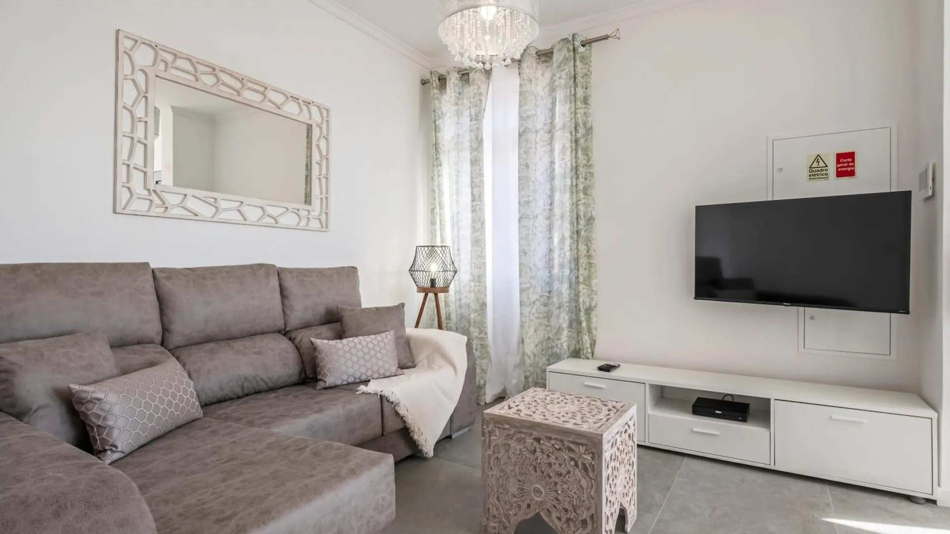 Betty'S Villa By Alma Holiday Rentals Funchal  Holiday home Funchal (Madeira)